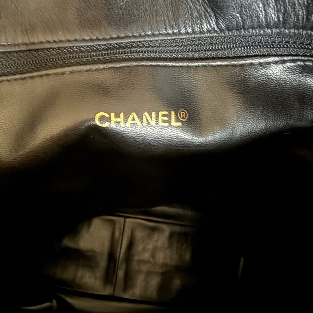 Chanel Vintage CC Shopping Tote - Picture 12 of 14